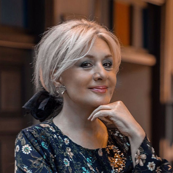Yioula Koutsoftides